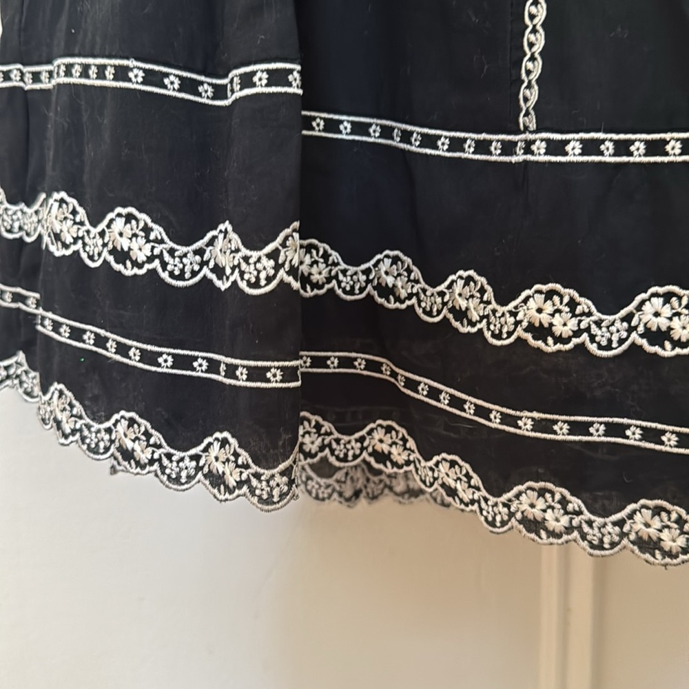 Wh/Bm Black And White Halter Dress Size 8 View 3